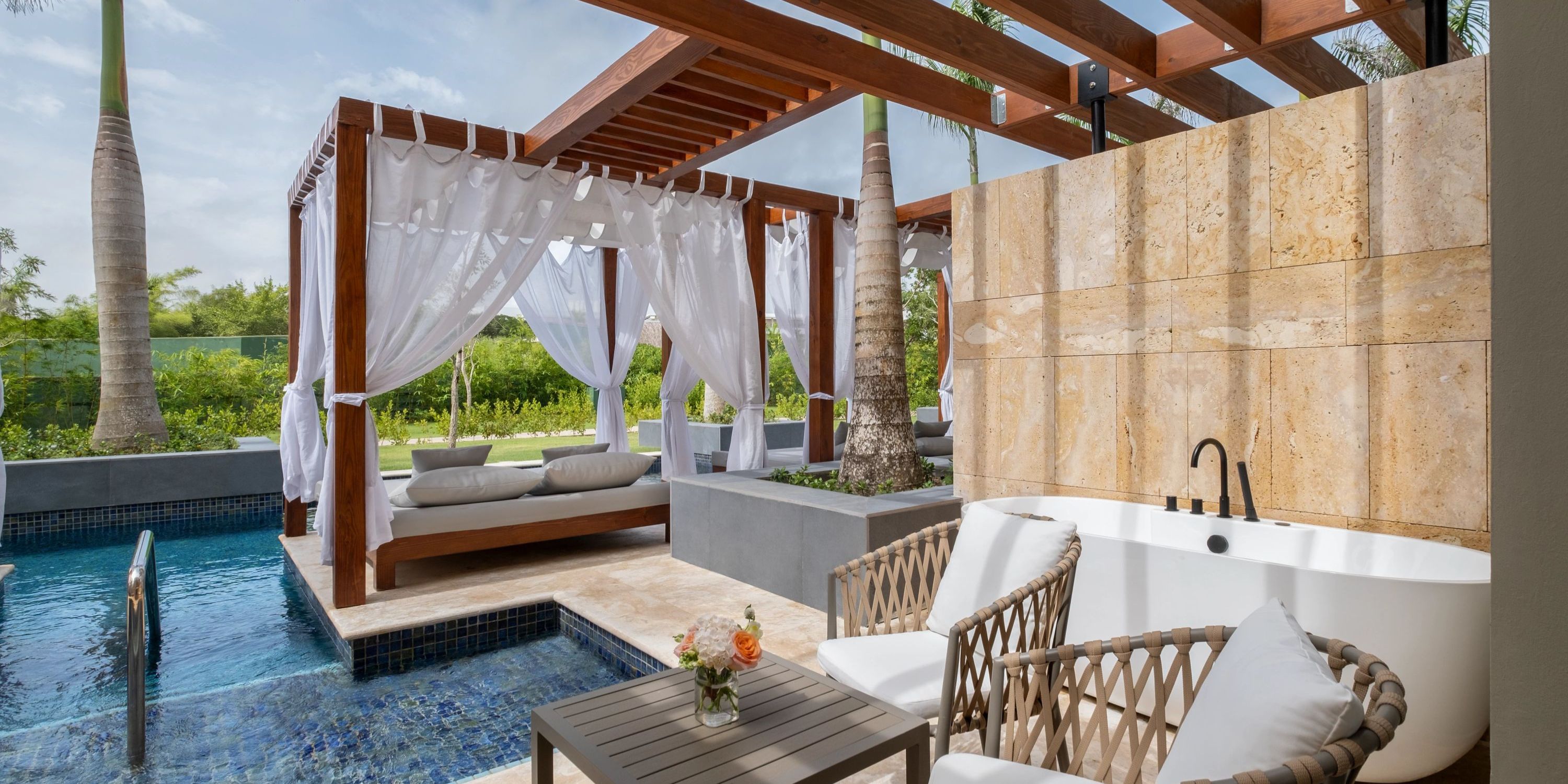 Dreams Royal Beach Swim Out Suite